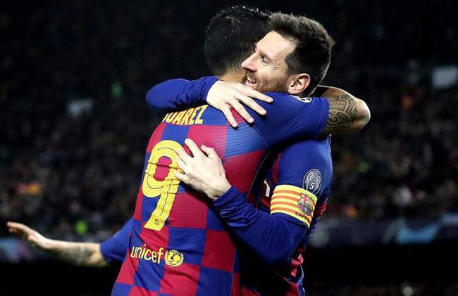 塞内加尔碾压莱比锡红牛，莱万惊艳四座