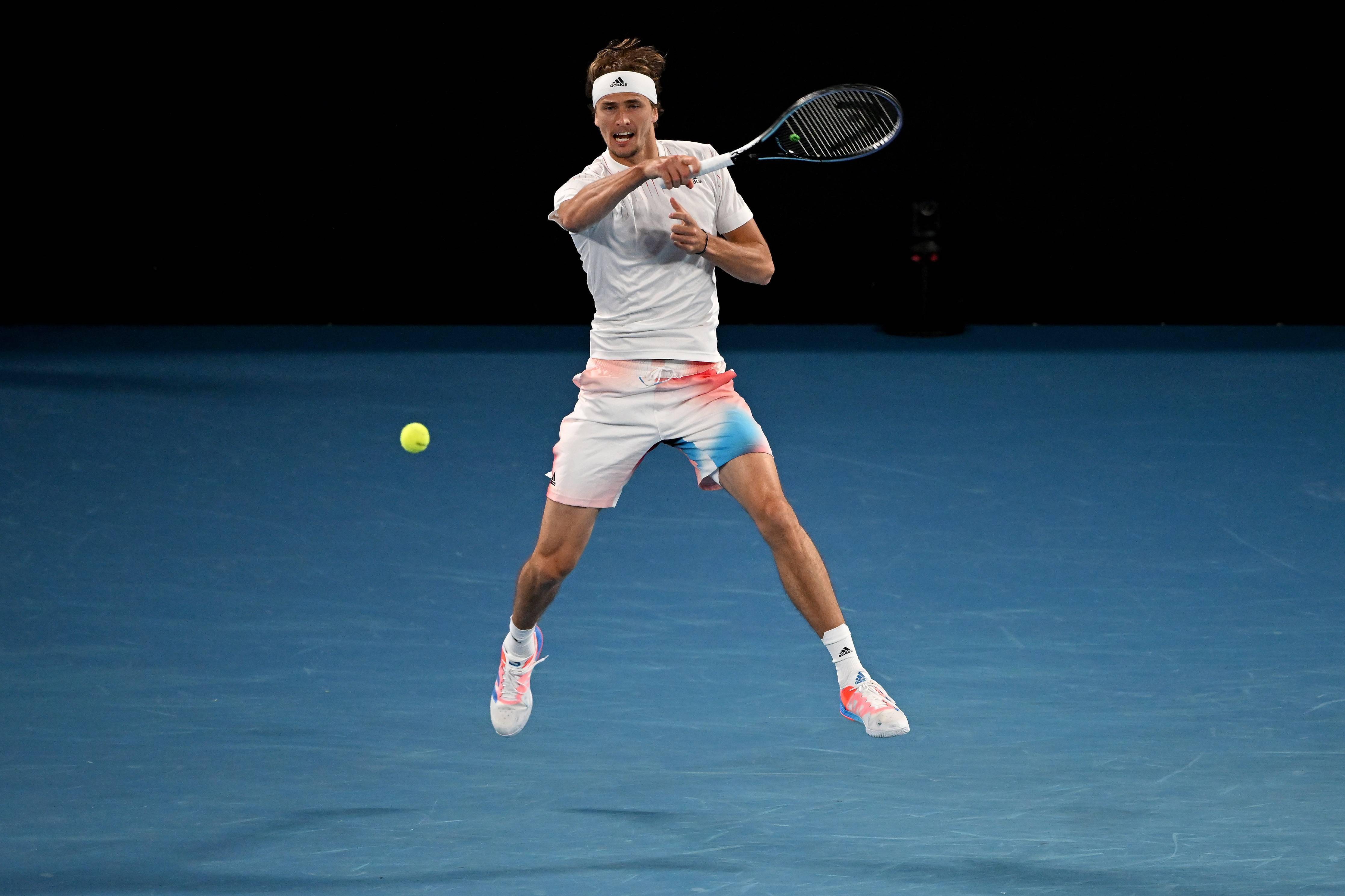 温网轻取澳网，兹维列夫点燃赛场