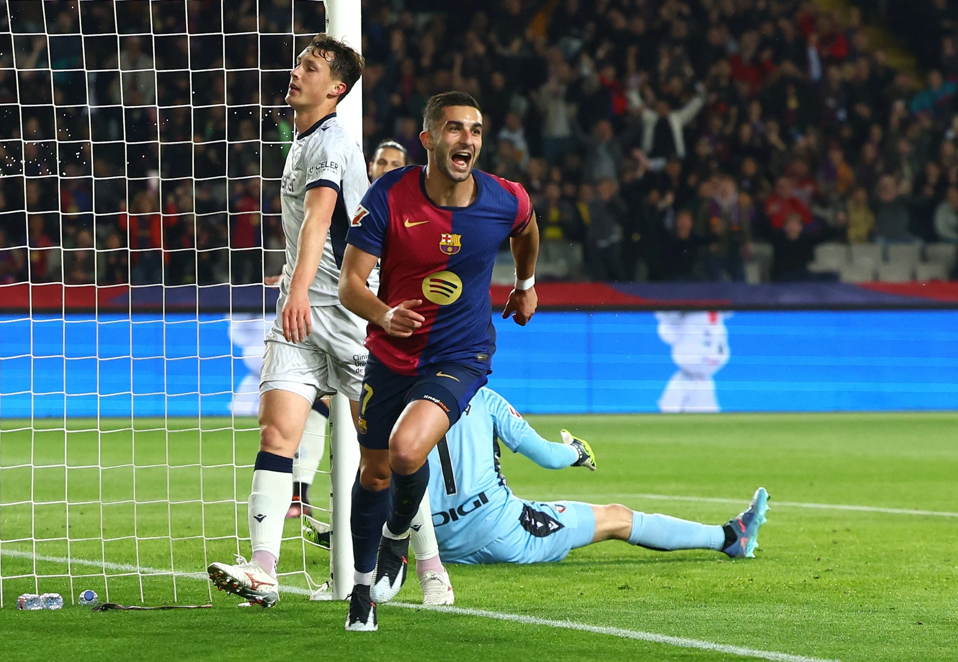 波兰力克阿根廷,费兰·托雷斯高光表现 波兰力克阿根廷,费兰·托雷斯高光表现