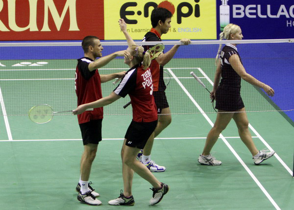 印度羽毛球队完胜韩国羽毛球队，安赛龙三分雨点燃全场