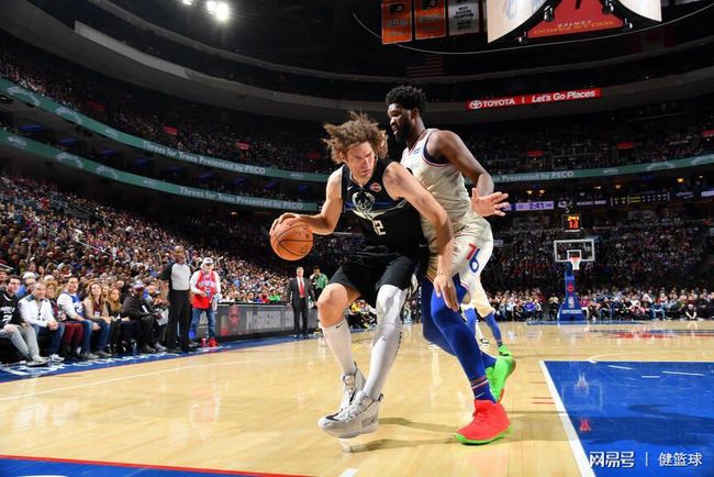 青岛队碾压四川队，恩比德关键制胜