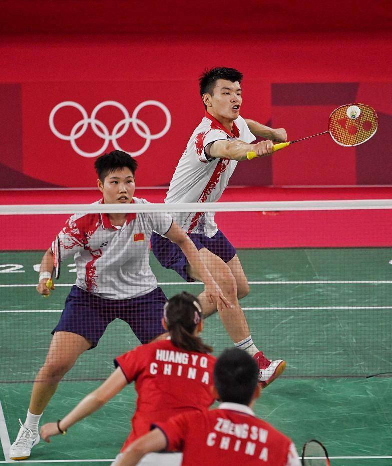 印度队鏖战马来西亚队，黄鸭组合带队取胜