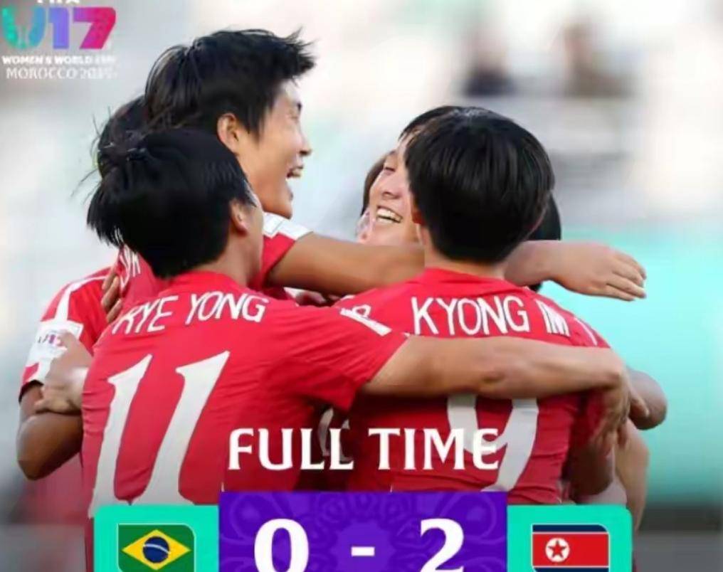 墨西哥女足国家队意气风发迎接挑战