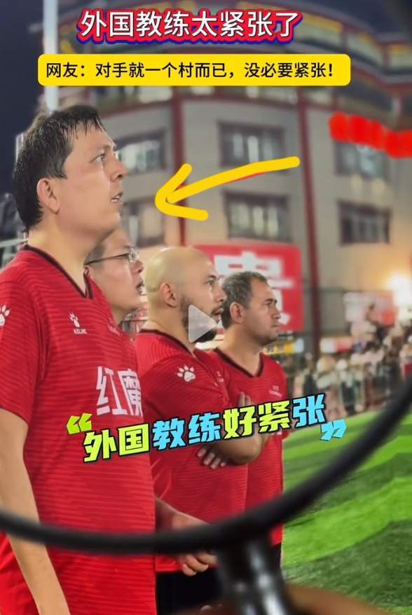 紧张的比拼中球员们全身心投入 紧张的比拼中球员们全身心投入