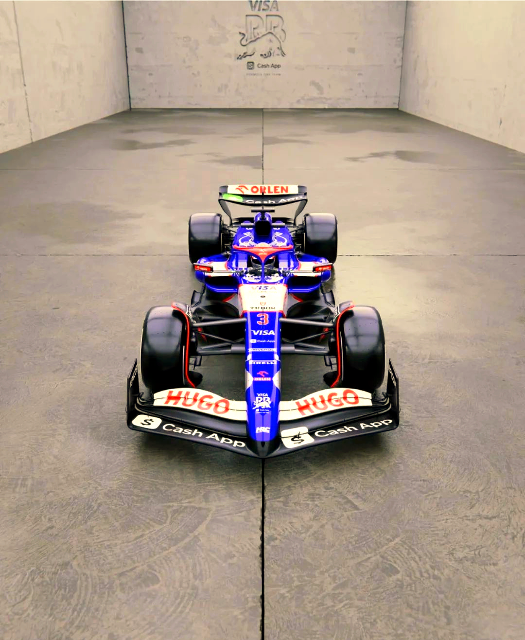 红牛车队力克红牛二队，皮亚斯特里高光表现