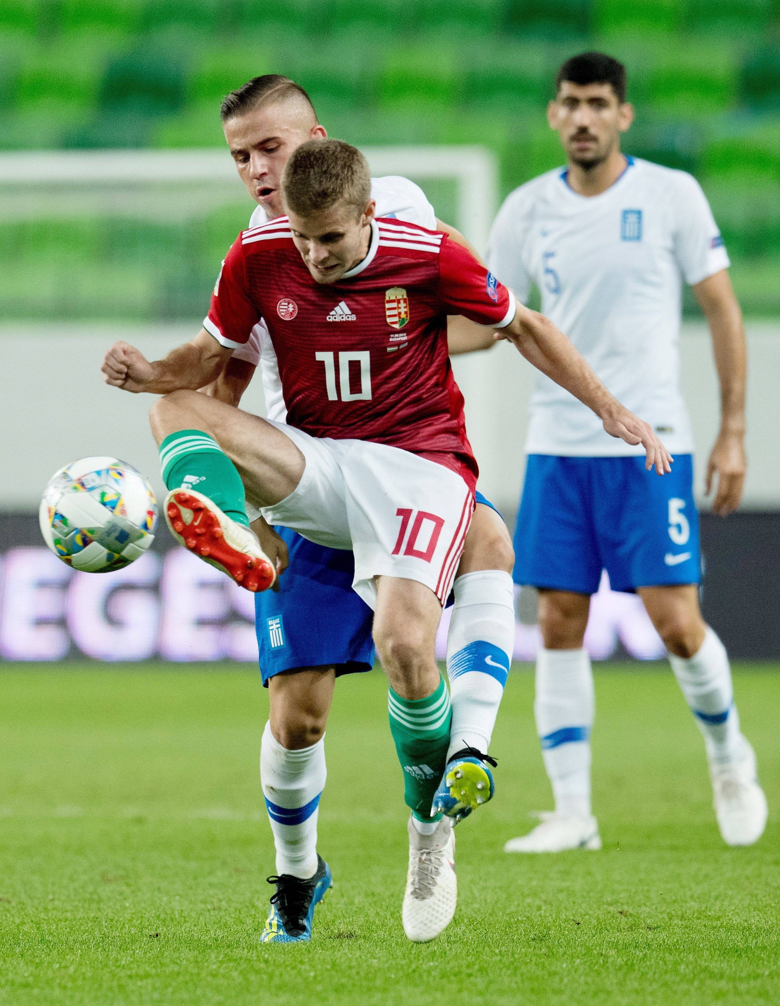 匈牙利队员快速反击,扼杀对手希望 匈牙利队员快速反击,扼杀对手希望