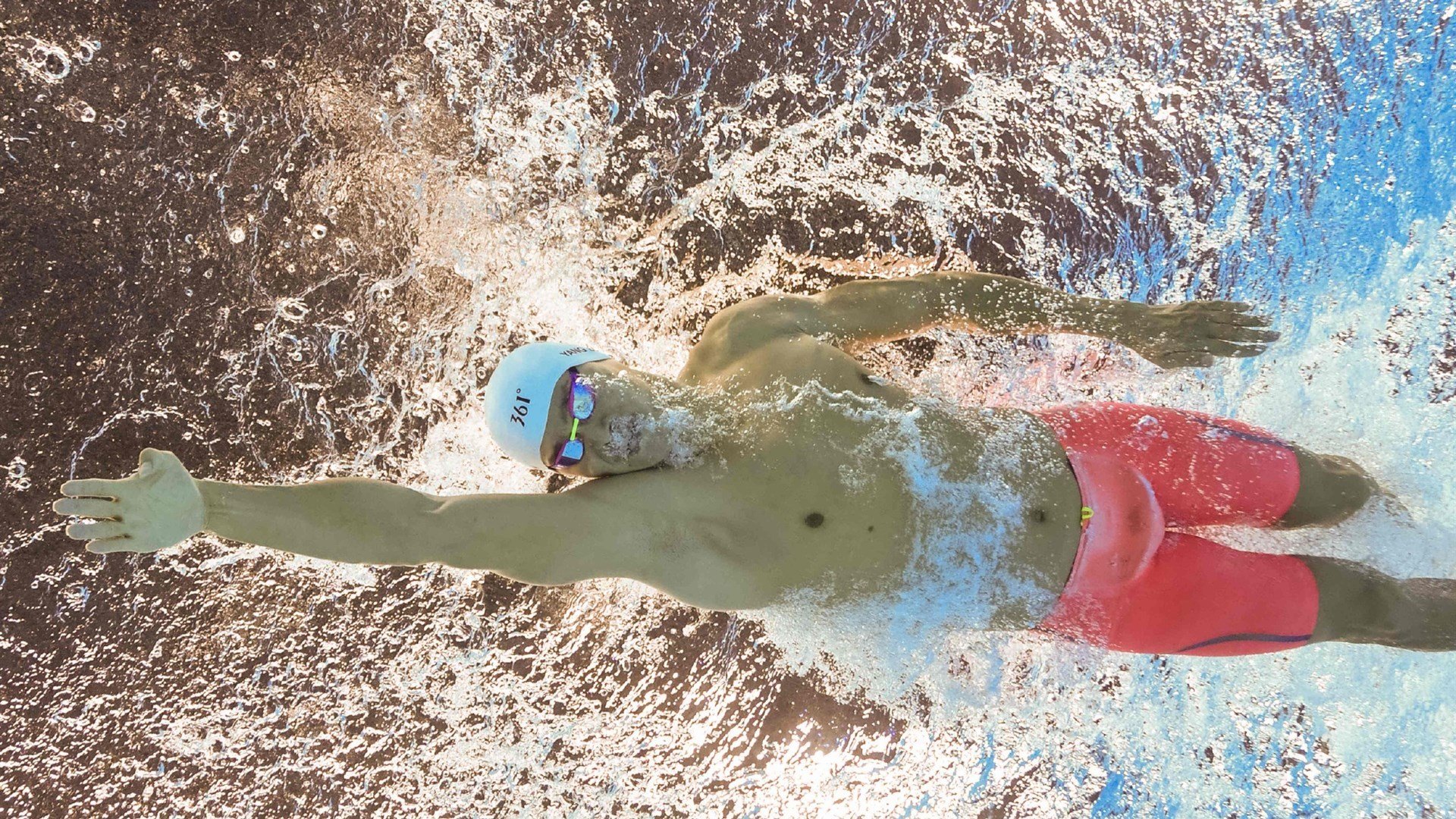 勇士速胜老鹰，库里成为关键先生